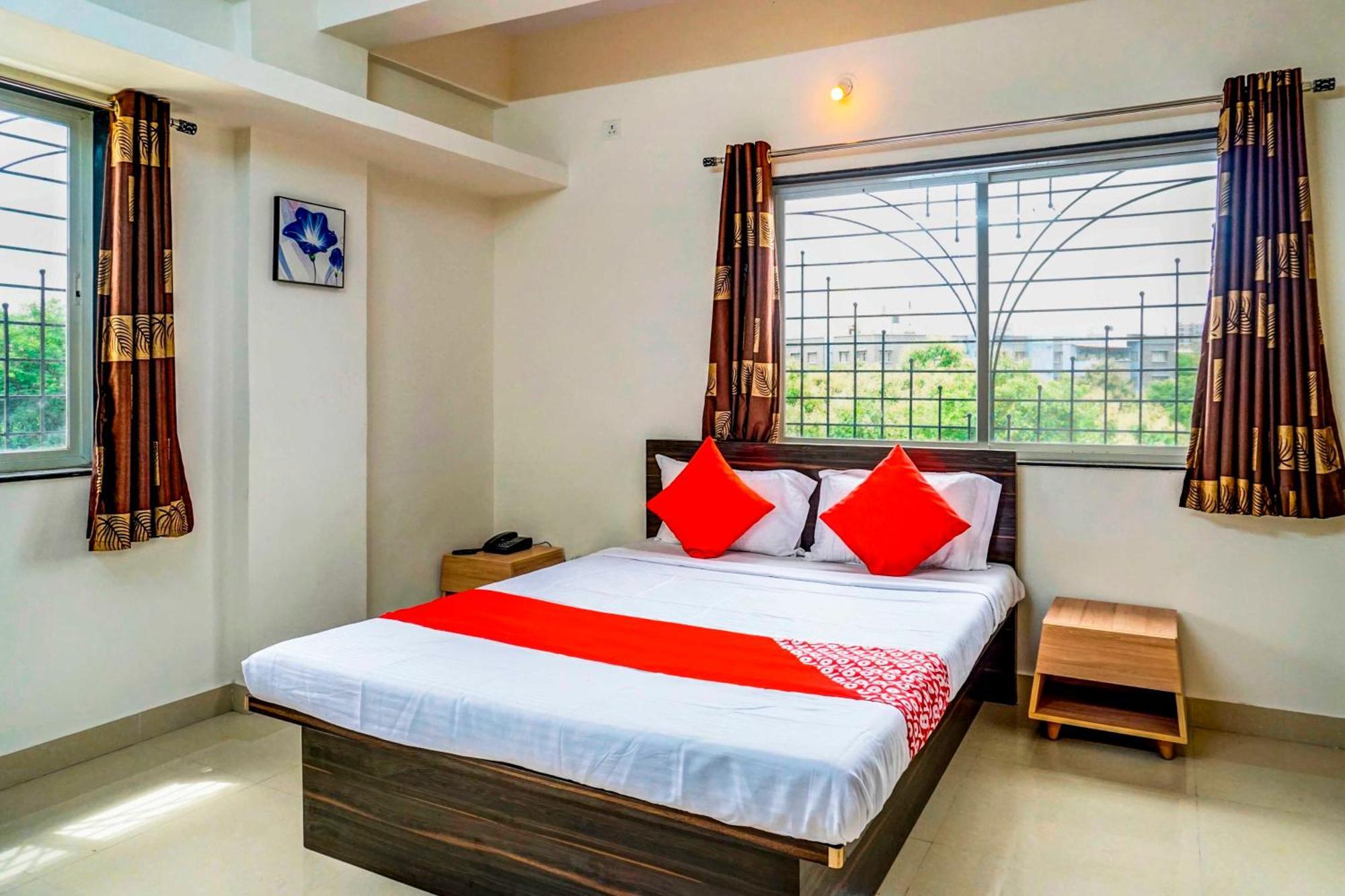 Hotel O Komfort Inn Pune Exteriör bild