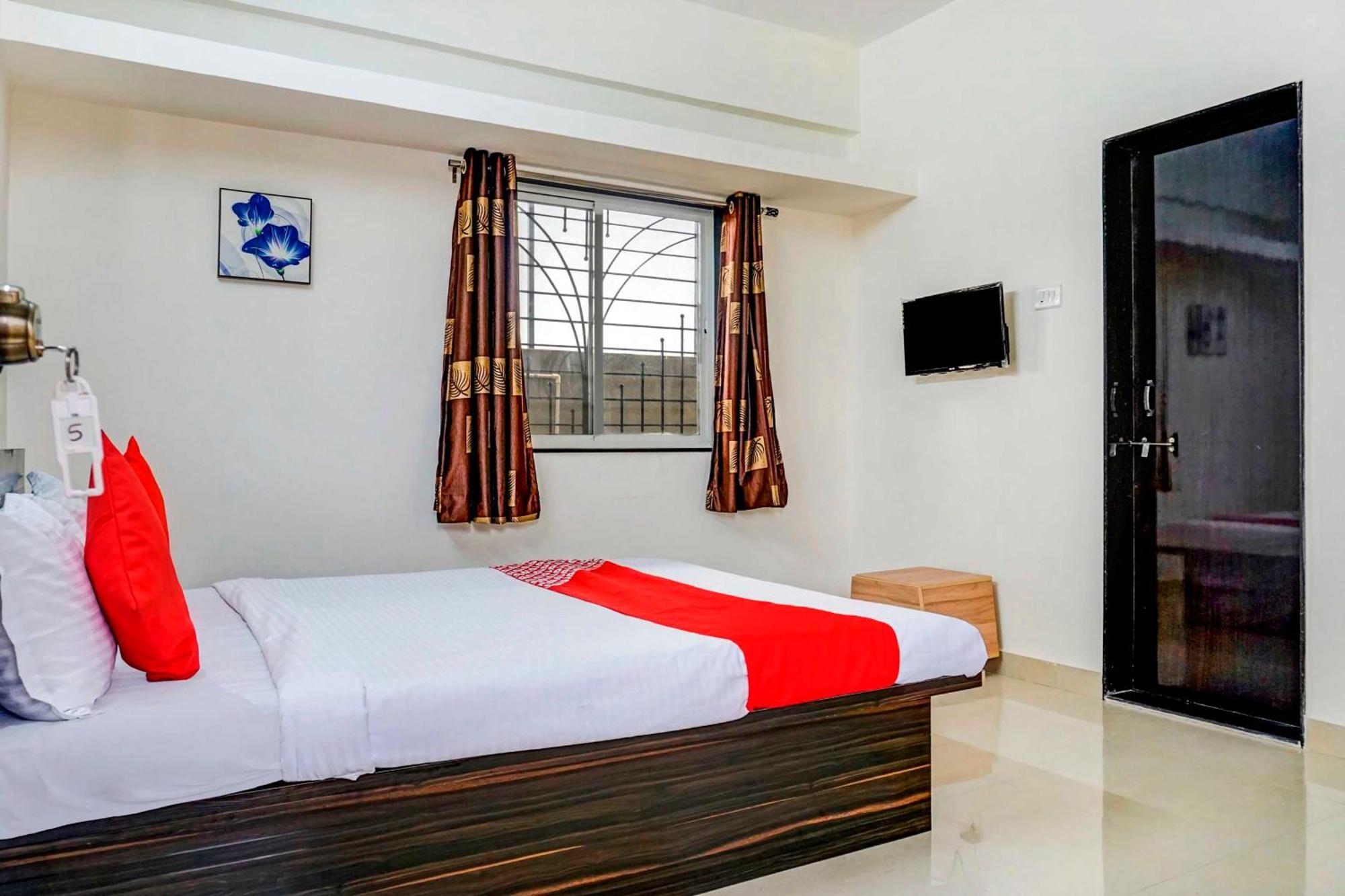 Hotel O Komfort Inn Pune Exteriör bild
